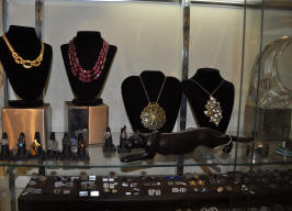 Vintage Jewelry